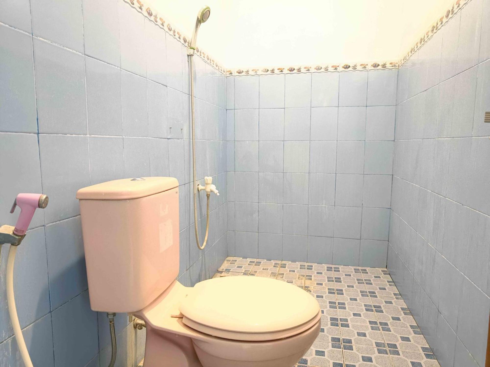 Jogo Segoro Homestay Mitra Reddoorz Near Pantai Sundak Gunungkidul Ngandong الغرفة الصورة